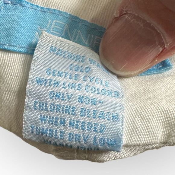 Jennifer Moore White Skort built in belt Size 10 cotton/spandex blend - Picture 7 of 7